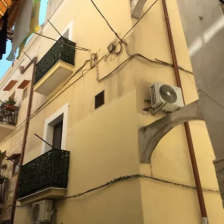 Apartment Larosablubarivecchia Bari